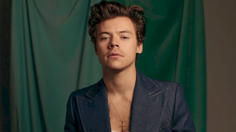 Harry Styles conquista maior estreia global da carreira com novo álbum