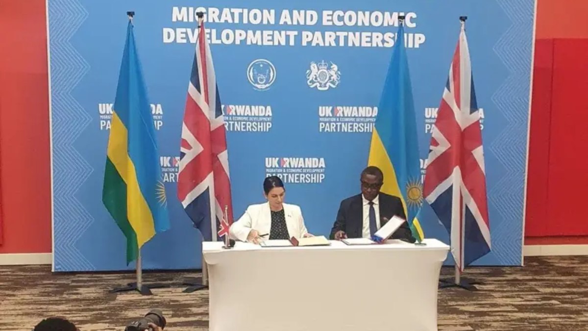 Reino Unido faz acordo para enviar imigrantes para Ruanda