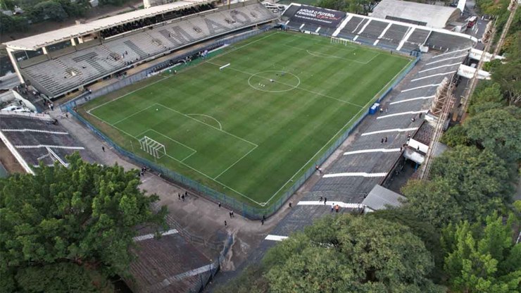 FPF%20aprova%20gramado%20da%20Fazendinha%20para%20jogos