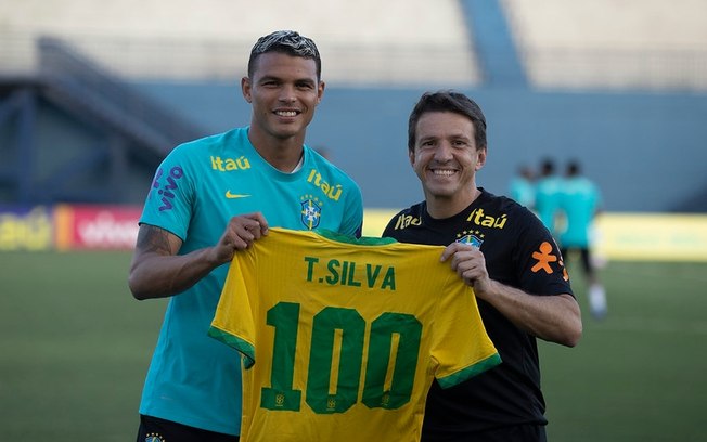 Futuro jogador do Fluminense, Thiago Silva disputou três Copas com a Seleção