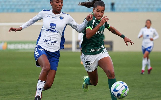 Cruzeiro e Palmeiras se enfrentam na cidade de Nova Lima, em Minas Gerais