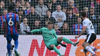 Premier League: Liverpool bate Crystal Palace e assume liderança