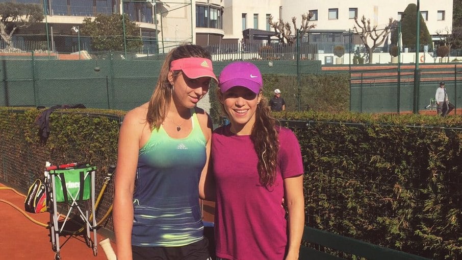 Fã de tênis, a cantora Shakira já se encontrou com Paula Badosa para uma sessão de treino na Espanha