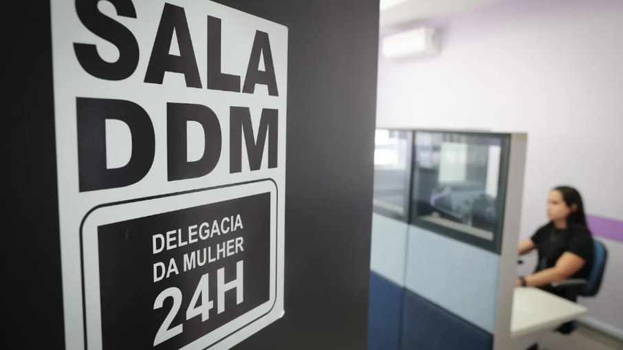 SP amplia atendimento 24h para mulheres vítimas de violência SP amplia atendimento 24h para mulheres vítimas de violência