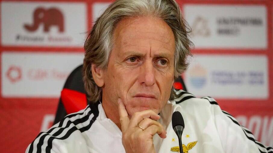 Jorge Jesus vive 'turbulência' no Benfica