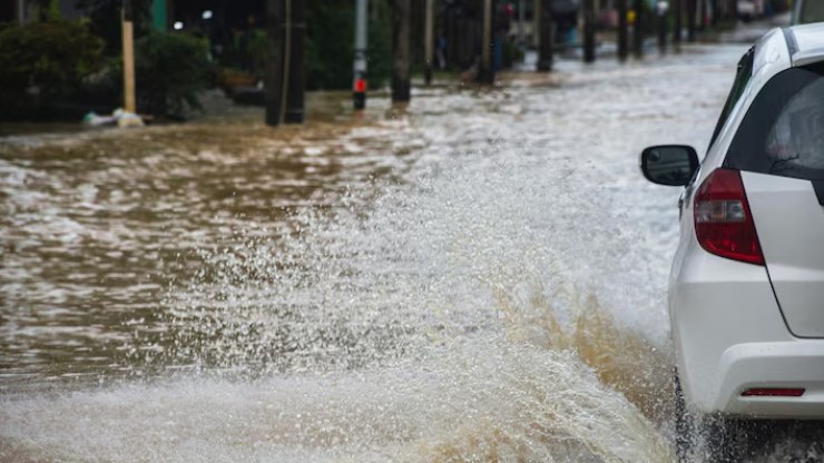 Nova frente fria causa temporais em diversas áreas do país
