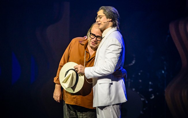 Tom Jobim Musical estreia em São Paulo no Teatro Villa Lobos Tom Jobim Musical estreia em São Paulo no Teatro Villa Lobos