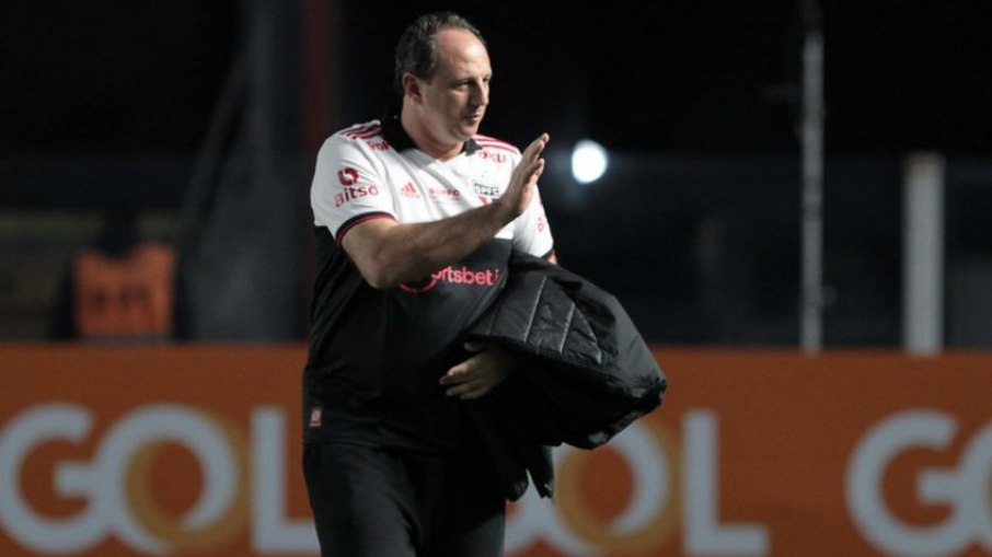 Rogério Ceni nunca ganhou do Flamengo como técnico
