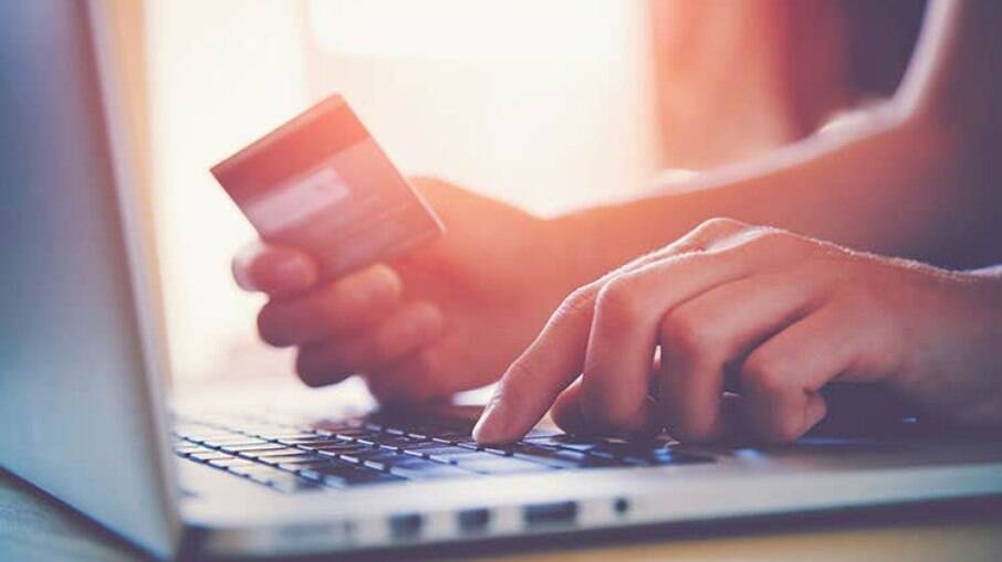Cartão de crédito é vilão do endividamento para 72% dos consumidores