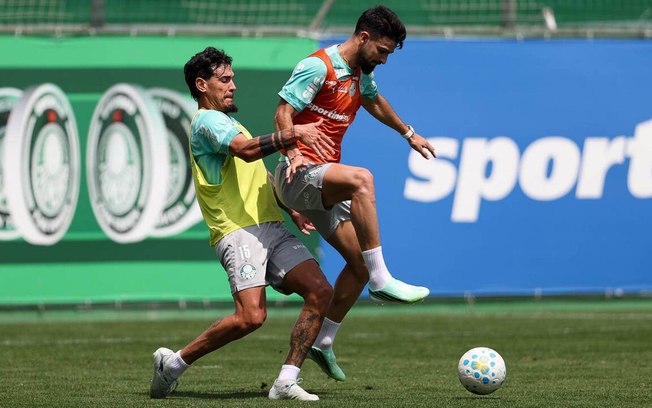 Gustavo Gómez entra no time no lugar de Murilo