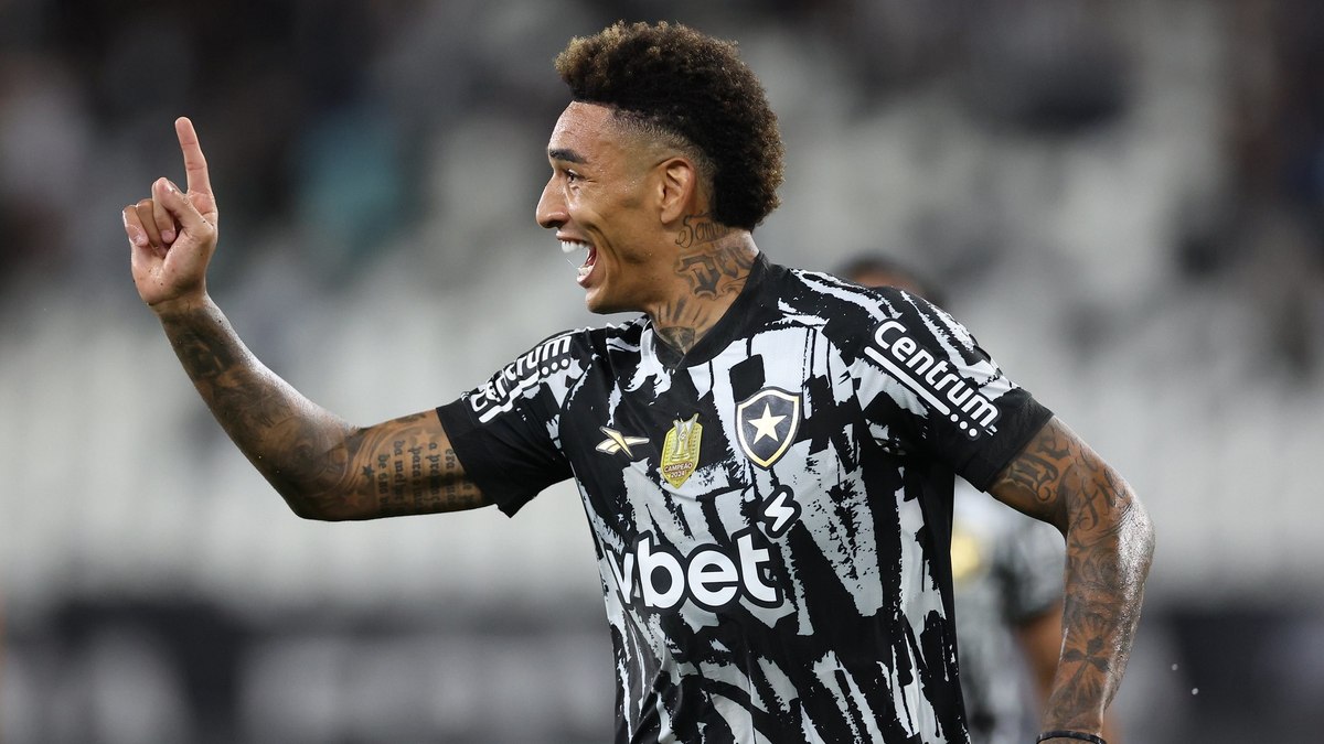 Igor Jesus se destacou na última temporada Igor Jesus se destacou na última temporada