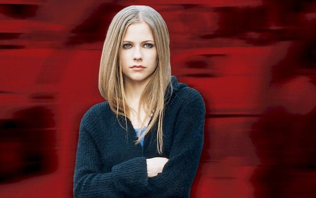 Avril Lavigne lança nova versão de “Breakaway”