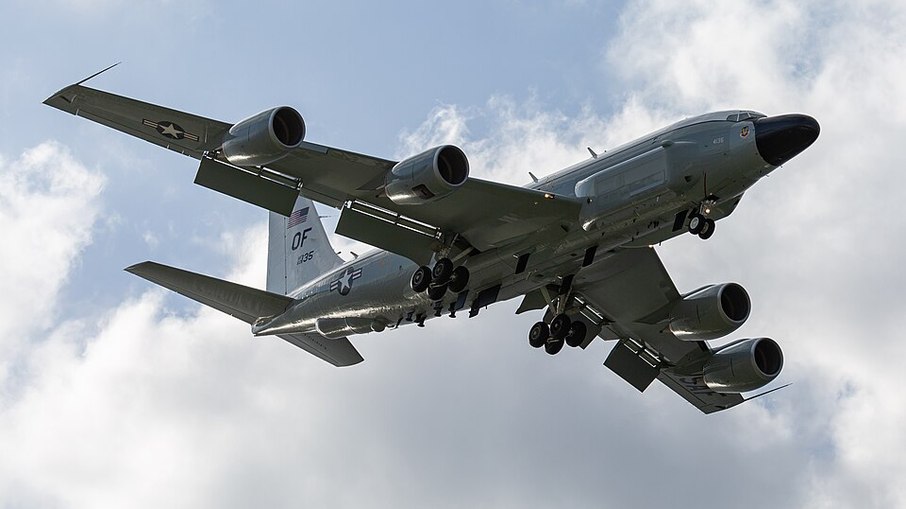 RC-135