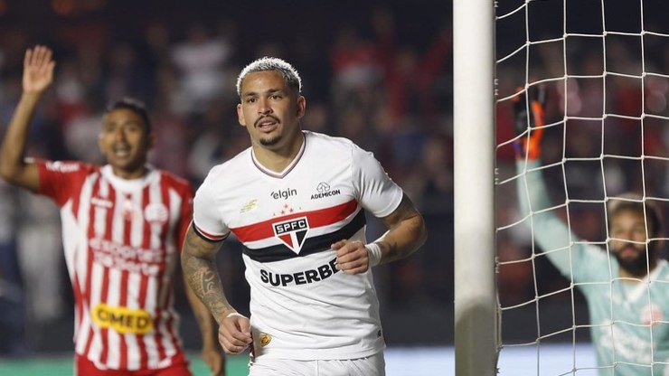 Náutico x São Paulo:
onde assistir ao jogo desta terça, 20/05