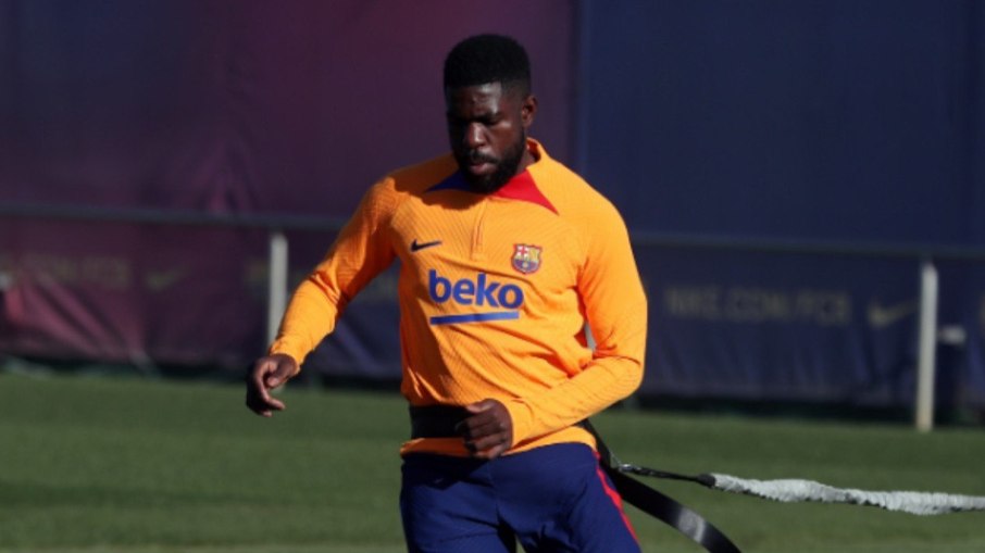 Samuel Umtiti não conseguiu manter o nível exibido na Copa de 2018 após sofrer com lesões