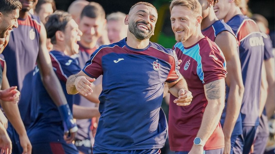 Salah fará a sua segunda partida pelo clube turno em Trabzonspor x Ferencváros