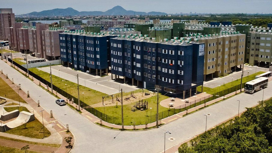 Os dados também revelam diferenças de perfil entre os moradores que vivem sozinhos