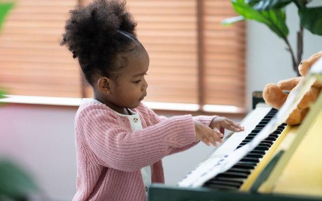 Veja os benefícios da música para o desenvolvimento infantil