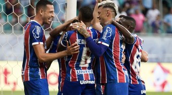 Jogadores do Bahia defendem Ceni após classificação 
