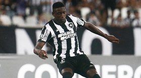 Botafogo encara a LDU no Equador; acompanhe os lances