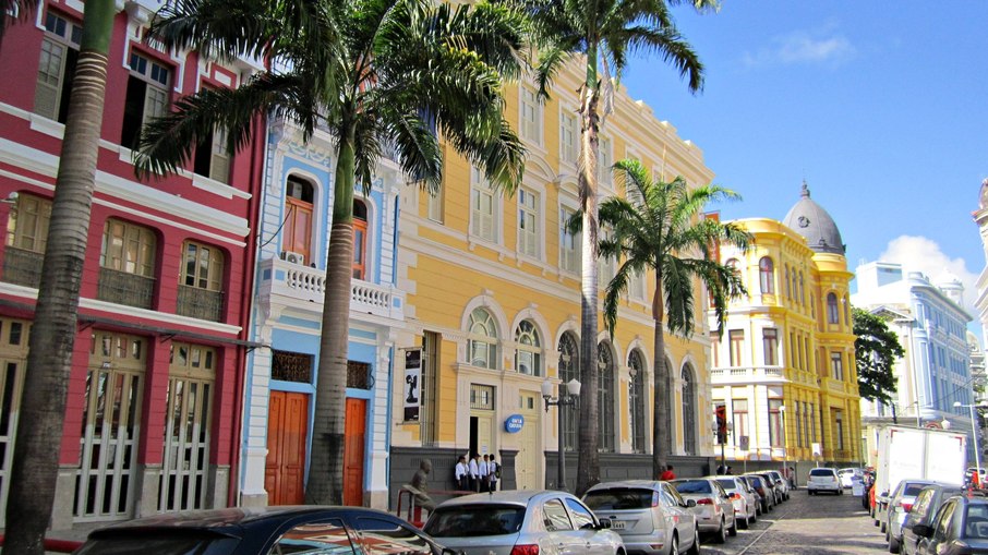 O bairro de Recife Antigo abriga várias atrações 