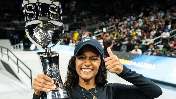 Rayssa Leal conquista título na etapa de Miami da SLS