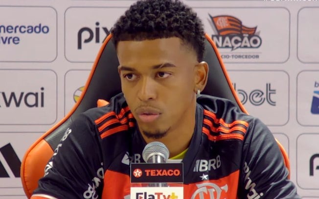 Carlinhos diz que jogar no Flamengo é um sonho realizado