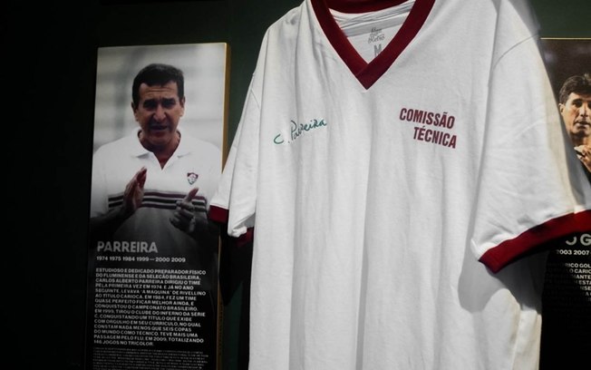 Camisa em homenagem ao técnico Parreira no Fluminense 