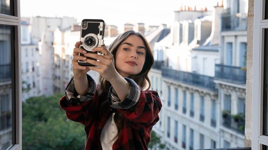Segunda temporada de “Emily em Paris”, acaba de estrear na Netflix