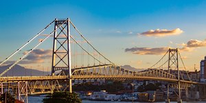 Florianópolis lidera ranking de traições no Brasil em 2025