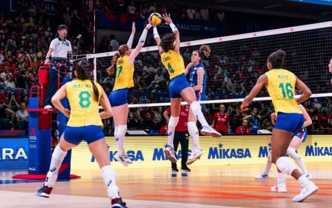 Brasil não segura Sérvia e perde a 1ª no Mundial de Vôlei