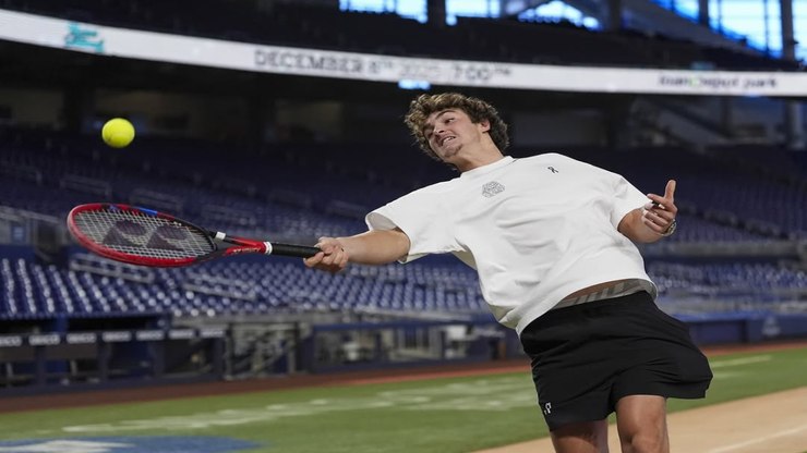 João Fonseca anuncia revanche contra Alcaraz; veja data e local