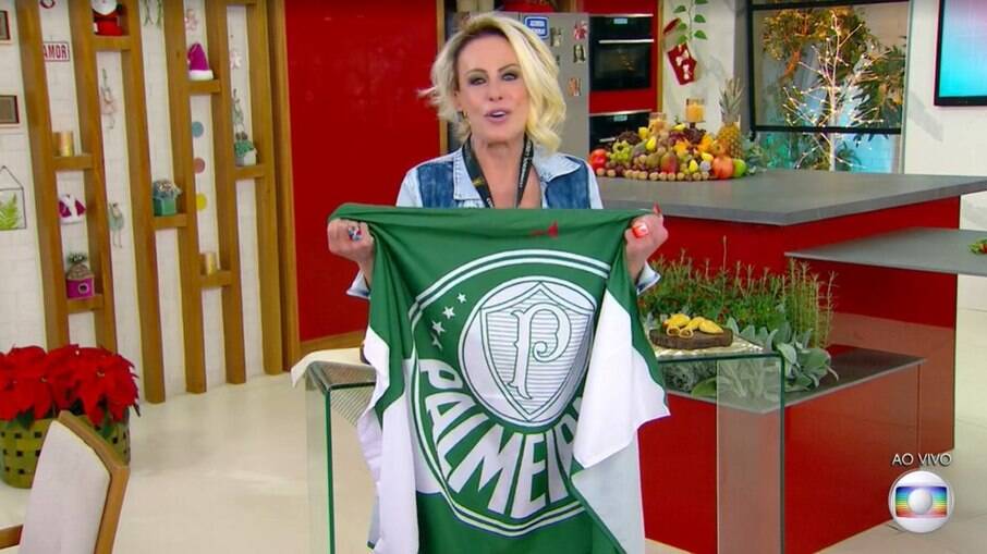 Ana Maria abre Mais Você comemorando vitória do Palmeiras