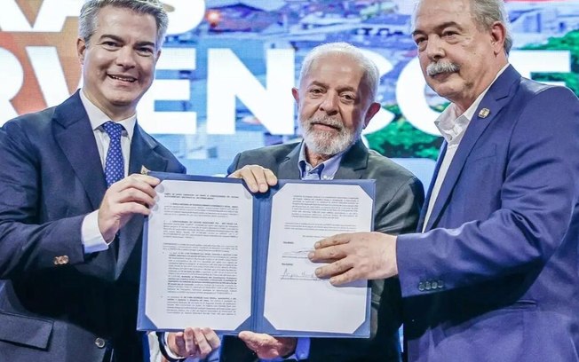 Lula anuncia aplicação de R$ 15,5 bi em obras na Dutra e na Rio-Santos