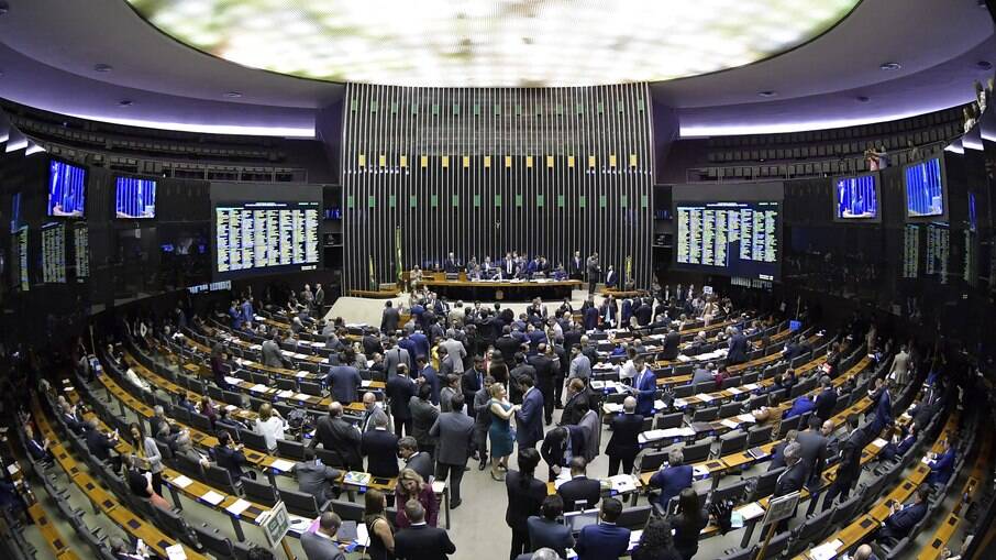 Plenário da Câmara dos Deputados durante sessão conjunta do Congresso Nacional