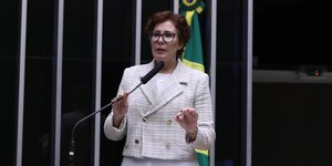 Banco bloqueia contas de Zambelli após ordem de Moraes