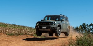 Jetour T2 4x4 chega por R$ 340 mil com "potência polêmica"