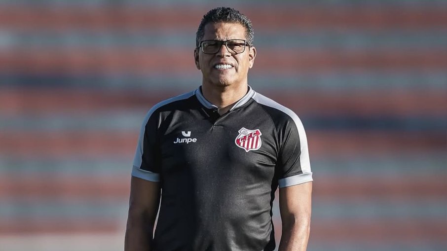 Élio Sizenando comanda o Capivariano desde 2022