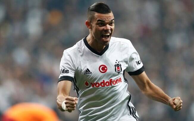 O zagueiro Pepe estava no Besiktas desde a temporada 2017