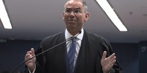 Advogado de Vorcaro já defendeu Braga Netto e Dirceu; conheça