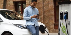 O que saber antes de comprar um carro elétrico ou híbrido