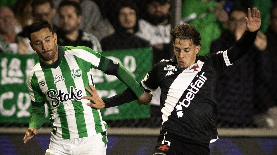 Vasco e Juventude duelam pela 33ª rodada do Campeonato Brasileiro neste sábado Vasco e Juventude duelam pela 33ª rodada do Campeonato Brasileiro neste sábado