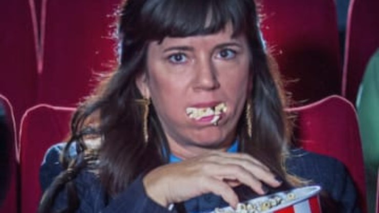 Invejosa: Terceira Temporada Amplia Conflitos e Reflexões sobre a Vida aos 40 na Netflix