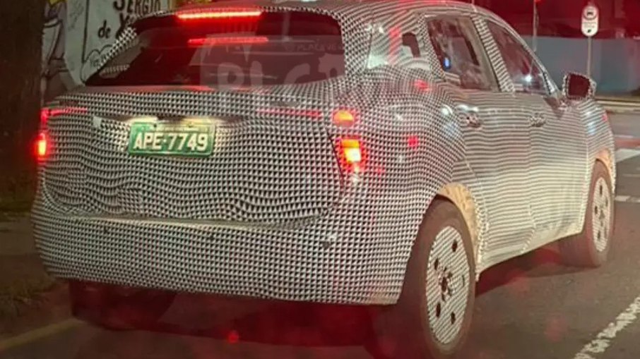 Nissan Kicks foi flagrado em testes