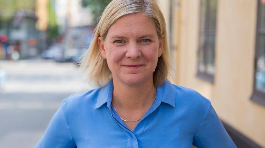 Magdalena Andersson em menos de oito horas após sua eleição pelo Parlamento, renunciou