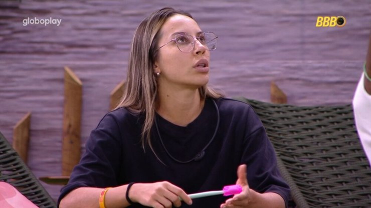 Renata sairá do 'BBB 25' temporariamente; entenda