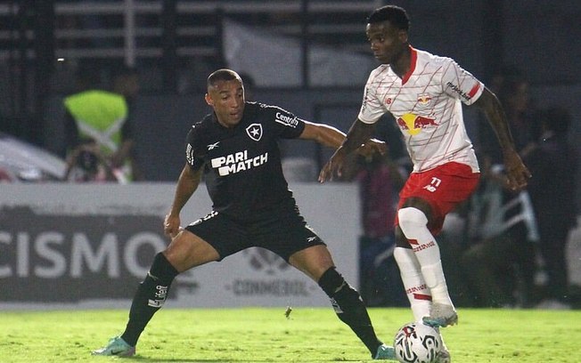 Marçal celebra classificação do Botafogo