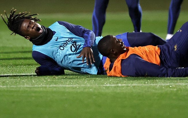 Momento da lesão sofrida por Camavinga durante treinamento da França - Foto: Franck Fife/Getty Images