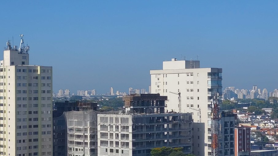 Céu limpo na capital paulista Céu limpo na capital paulista