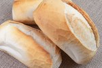 Pão murcho pode ficar crocante igual feito na hora com air fryer